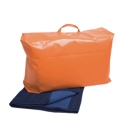 Carry bag containing 5 Rostock wool blankets