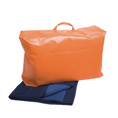 Carry bag containing 5 Rostock wool blankets