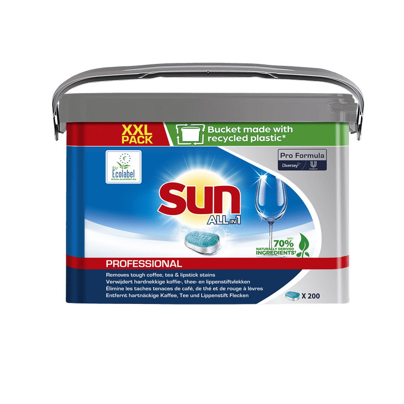 A plastic bucket of Sun Professional All in 1 Tabs for the dishwasher from Diversey Deutschland GmbH & Co. OHG, XXL pack with 200 tabs, 70% natural ingredients, Ecolabel certified; bucket made from recycled plastic.