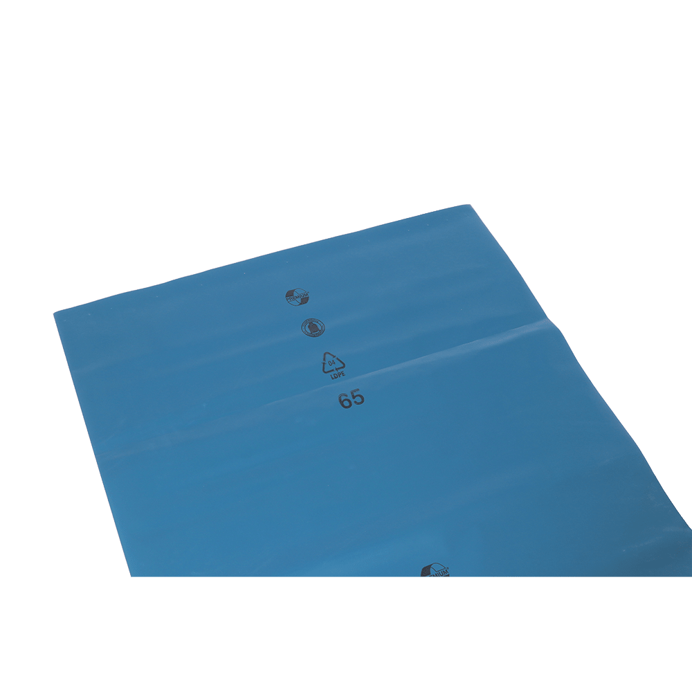 The close-up of a blue plastic sheet DEISS 10128 from EMIL DEISS KG (GmbH + Co.), size 700x1100x0.2 mm, often used for garbage bags, shows black printed recycling symbols and the number 65 on a white background.