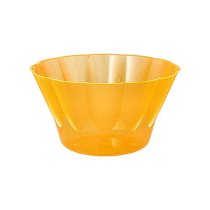 The Starpak 50 ice cream and dessert bowls are round, orange PS bowls (500 ml, Ø 13 cm, 7.5 cm), ideal for serving ice cream and desserts. Presented on a simple white background, they add a vibrant style to any setting.