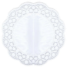 The PAPSTAR round doilies Ø 36 cm in white, ideal for cakes and pastries, feature a solid center and a delicate, wavy lace border. The set includes 6 pieces and is displayed flat on a white background.