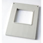 A light gray rectangular plate with a large square cutout fits the DF10/20 cassette for square cardboard box, 550 ml, from Duni GmbH. It has two screw holes and the embossed number 160053 in the corner.