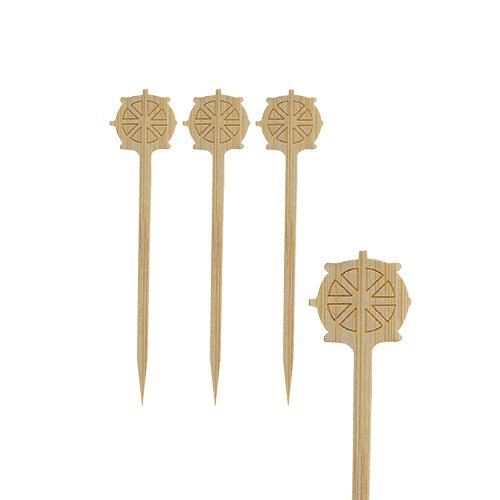 Four PAPSTAR finger food picks "Steering Wheel", 9 cm, with engraved wheel motifs of the PAPSTAR GmbH are arranged on a white background. Pointed at one end and flat at the other, they are perfect for party catering.