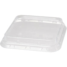 The Duni GmbH rPET Lid 900 ml Transparent (156x156x44 mm, pack of 40 pieces) is a clear, square lid with a raised edge and embossed recycling symbols that highlight the recycled material. Pictured against a white background.