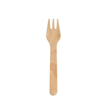 The mini fork Silva 90 mm from Duni GmbH, made of waxed wood as sustainable disposable cutlery (pack of 100 pieces), is depicted with three prongs against a white background.