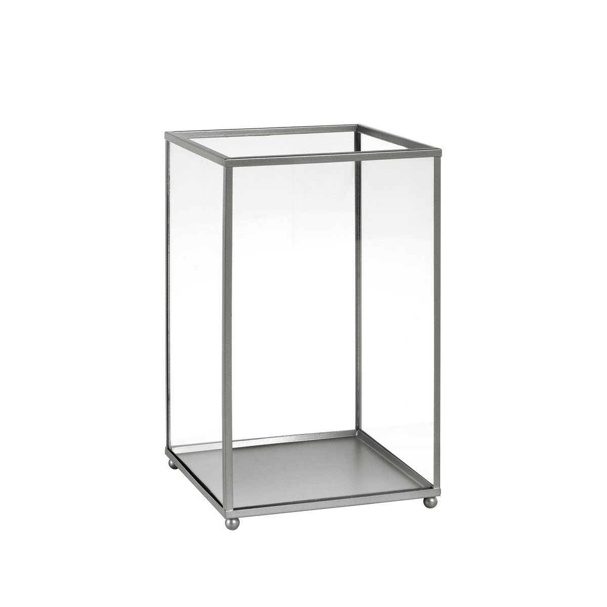 The glass candle holder, 220x140 mm from Duni GmbH, impresses with its silver-colored, elegant design and transparent sides - a classy gift for any occasion. The package contains 1 piece.