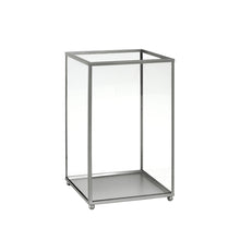 The glass candle holder, 220x140 mm from Duni GmbH, impresses with its silver-colored, elegant design and transparent sides - a classy gift for any occasion. The package contains 1 piece.