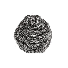 The Scotch-Brite® stainless steel spiral from 3M Deutschland GmbH (3 pieces per pack) made of silver stainless steel with twisted structure is ideal for kitchen cleaning and removes stubborn dirt. Pictured against a white background.