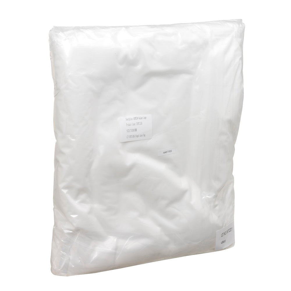 A transparent plastic bag contains a folded Kimtech® Polyester flat cloth (White, Large, 8x50 sheets) from Kimberly-Clark GmbH. A small white label is visible; the sealed package stands upright in front of a white background.