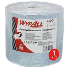 The WypAll® L20 paper wipe for maintenance work large roll in blue from Kimberly-Clark GmbH contains 1 roll with 500 sheets, is packed in foil and has a label with product information; a red symbol indicates the content of the single roll.