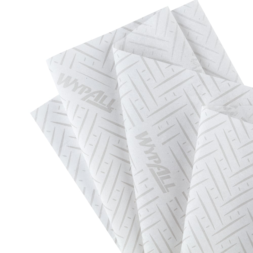 Six white WypAll® L10 paper towels for food & hygiene center-feed rolls from Kimberly-Clark GmbH with 630 sheets each, ideal for hygiene applications and use with food contact.
