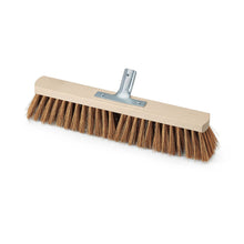 The Nölle Profi Brush hall broom Poly-Coconut with metal handle holder from Nölle Profi Brush Brush & Paint Technology e.K. has stiff brown bristles, a wooden block, and a metal handle holder, depicted on a white background.