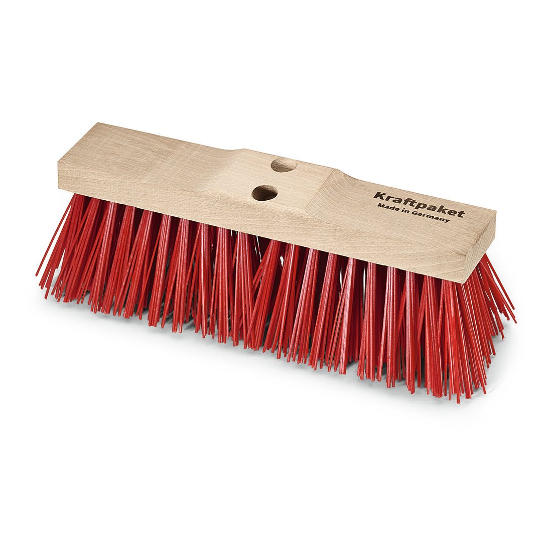 The Nölle Profi Brush Street Broom Elaston 40 cm has dense, stiff red bristles (115 mm), a wooden head with two handle holes and the imprint "Powerhouse Made in Germany". Master quality from Nölle Profi Brush Brush & Paintbrush Technology e.K.