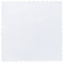The Duni GmbH paper dessert doily 17x17 cm, white, comes in a pack of 4000 pieces and impresses with its elegant design - ideal for stylishly set gastronomy.