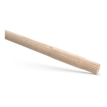 The Nölle Profi Brush sledgehammer handle ash oval from Nölle Profi Brush Bürsten- & Pinseltechnik e.K. is characterized by a smooth, oval ash wood design and stands against a plain white background.