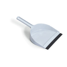 The light gray Nölle Profi Brush dustpan made of plastic (35 x 22 cm, sturdy, 1 piece) from Nölle Profi Brush Bürsten- & Pinseltechnik e.K. has a handle, a sawtooth edge, and a black rubber strip on the front edge.