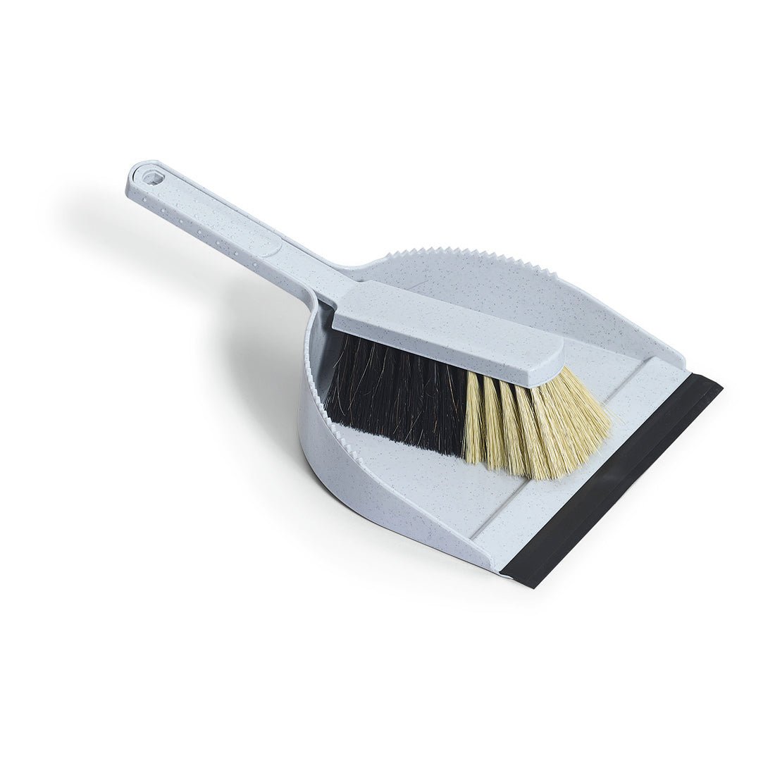 The Nölle Profi Brush sweeping set quality mix from Nölle Profi Brush Bürsten- & Pinseltechnik e.K. is equipped with black and beige bristles and rests in a gray plastic dustpan with a rubber edge on a white background.