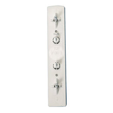The Soft Care Select Adhesive Kit white from Diversey Deutschland GmbH & Co. OHG is a replacement adhesive kit for wall mounts, which is ideal for sanitary areas due to its easy mounting system. The package contains 1 piece.