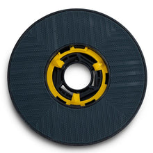 This is the Diversey leadership holder harpoon grip (28 cm), compatible with swingo 955/1255/2100/5000 for use with cleaning and polishing pads - 1-pack from Diversey Deutschland GmbH & Co. OHG.