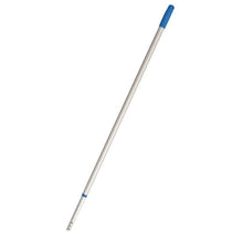 The TASKI Microeasy handle from Diversey Germany is a telescopic handle (110-180 cm) made of lightweight, corrosion-resistant aluminum with a blue grip - ideal for mops or brooms. Delivered as 1 piece per package.