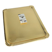The Starpak 5 serving trays (34 x 45.5 cm) are made of gold-colored, PET-coated cardboard and feature raised edges and rounded corners. Disposable trays with a barcode sticker and product label on a white background. Pack of 5.