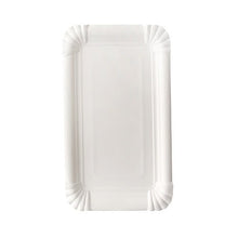 The PAPSTAR cardboard plate rectangular 13x20 cm, white, "pure" (12 pieces) by PAPSTAR GmbH offers a rectangular, eco-friendly option with ribbed edges and rounded corners - ideal for festive serving.