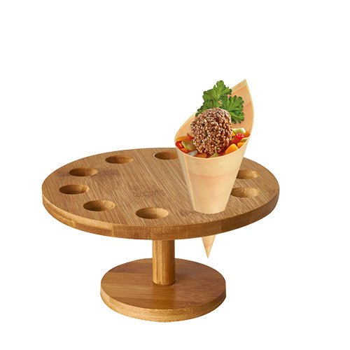 The PAPSTAR GmbH holder for cone bags, round bamboo Ø 18 cm, offers space for 10 bags - ideal for stylish snack presentations on a white background.