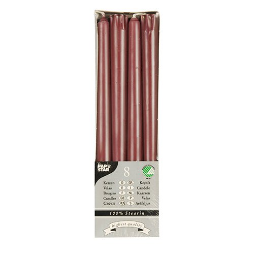 A pack of 8 PAPSTAR taper candles (Ø 2.2 cm, 25 cm) made of 100% stearin, with a long burning time, in a rectangular box with multilingual labeling.