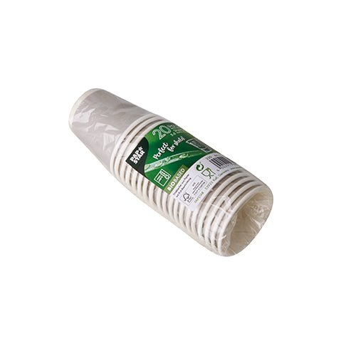 A sealed, plastic-wrapped package of 20 silver PAPSTAR GmbH paper cups (Ø 5 cm), labeled with product information and recycling symbols: PAPSTAR paper drinking cup, silver, foil (20 pieces).