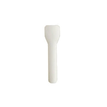 The PAPSTAR ice cream spoon paper "pure" (9.5 cm, white) from PAPSTAR GmbH is an environmentally friendly ice cream spoon with a rectangular, rounded head - perfect for sustainable enjoyment of treats. Box with 100 pieces.