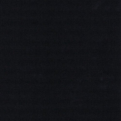 A close-up of the PAPSTAR 100 napkins "ROYAL Collection" 1/4 fold (40x40 cm) of PAPSTAR GmbH shows a solid black fabric with a fine, evenly woven texture and no visible patterns or designs.