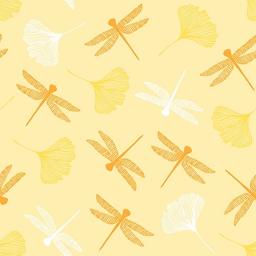 PAPSTAR 20 napkins (40x40 cm, 3-ply) from PAPSTAR GmbH with yellow and white dragonflies and ginkgo leaves on a light yellow background, evenly distributed and oriented in various directions.