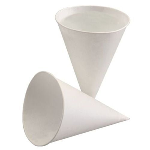 The picture shows two white, undecorated PAPSTAR 200 pointed-top cups made of sugarcane paper from the PAPSTAR GmbH – one standing upright and filled with water, the other lying down. Both are made from eco-friendly sugarcane paper.