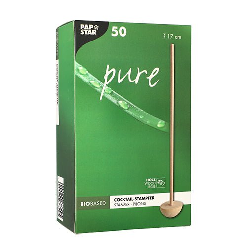 A green box PAPSTAR 50 cocktail muddlers "pure" 17 cm natural from PAPSTAR GmbH shows a wooden stamp on the front. The bio-based packaging contains 50 wooden pieces, each 17 cm long.