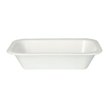 The Starpak 100 sealing trays, XPS white laminated by Starpak are simple, rectangular white plastic trays with rounded corners and angled sides, ideal for the catering sector, made from expanded polystyrene. Depicted on a white background.