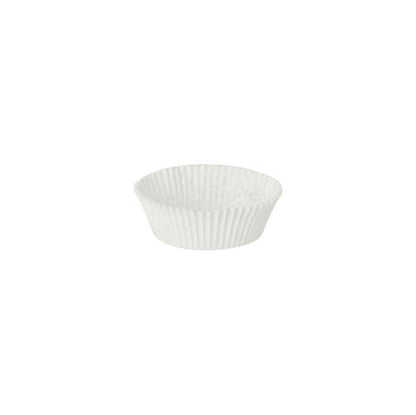 In front of a plain white background, a single white, empty PAPSTAR 1000 baking cup round of PAPSTAR GmbH is depicted.