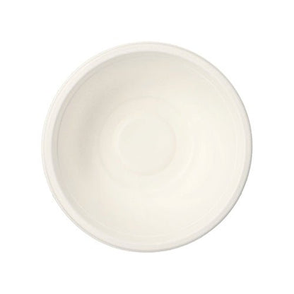 A simple, white ceramic bowl, photographed from above against a white background, reflects the simple and eco-conscious design of the PAPSTAR 100 bowls, “pure” sugarcane from the PAPSTAR GmbH.