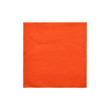 A PAPSTAR napkin from the DAILY collection in nectarine orange (24x24 cm, 1/4-fold) is depicted on a white background. The square napkin has a subtle texture and is delivered in a pack of 20.