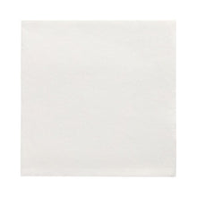 A PAPSTAR 20 napkins “DAILY Collection” 1/4-fold (32x32 cm) by PAPSTAR GmbH is shown flat on a white background. The white, square napkin impresses with its subtle texture – ideal for a stylish table decoration.