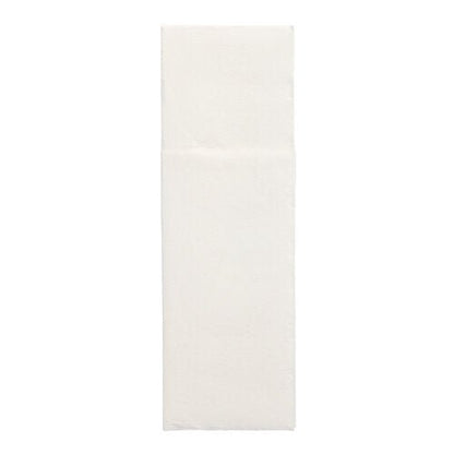 On a plain white background is a single, unfolded napkin "DAILY Collection" 48 x 30 cm with cutlery fold by PAPSTAR GmbH from the 50-pack.