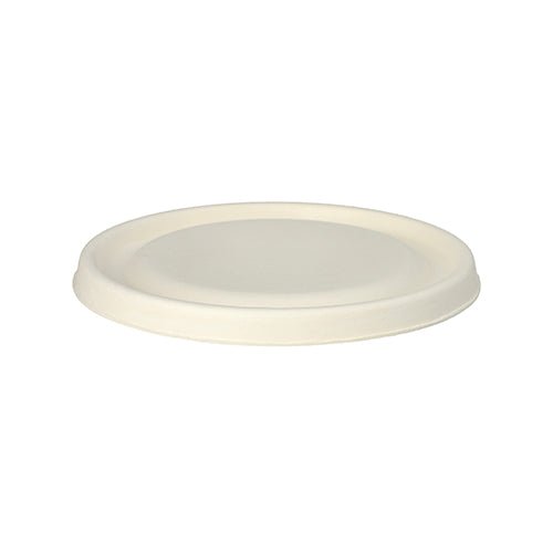 A simple, round, white disposable plate on a white background - perfect to combine with PAPSTAR lids for sugarcane bowls Ø 17 cm, white, "pure" (25 pieces) from PAPSTAR GmbH for more comfort and sustainability.
