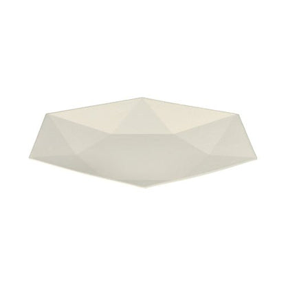 The PAPSTAR sugarcane plate "pure" hexagonal in white from PAPSTAR GmbH is an eco-friendly, geometric, white bowl with faceted sides, depicted on a plain background (25 pieces).