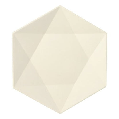 The white, hexagonal PAPSTAR sugarcane plate "pure" from PAPSTAR GmbH provides a subtle, sustainable design with its eco-friendly, geometric facets (25 pieces).