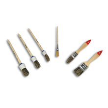 Depicted are six brushes from Nölle Profi Brush Bürsten- & Pinseltechnik e.K.: The 6-piece brush set includes four round brushes (round heads) and two flat brushes (flat, angled bristles) in sizes 02-1.5", all with wooden handles.