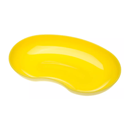 A yellow, kidney-shaped dish with a glossy surface is seen on a white background. The AMPri MED-COMFORT plastic kidney dish 24 cm 600 ml from AMPri Handelsgesellschaft mbH is characterized by smooth, rounded edges and a clean, polished appearance.