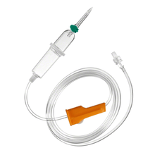 Image of a transparent B.Braun Intrafix® Primeline IV infusion set by B. Braun Deutschland GmbH & Co. KG with spike, drip chamber, and 180 cm long tube. It includes an orange roller clamp and a backflow valve for precise flow control. This standard infusion device is designed for the intravenous administration of fluids or medications during infusion therapies.