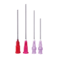 Four B.Braun Sterican® Mix semi-blunt drawing cannulas, manufactured by B. Braun Deutschland GmbH & Co. KG, are arranged side by side. Two have red plastic caps and two have purple caps, indicating different sizes. The metallic needles are lying on a white background.