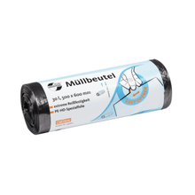 A roll of DEISS Universal Plus® garbage bags from the brand EMIL DEISS KG (GmbH + Co.) contains black garbage bags with a capacity of 30 liters and dimensions of 500 x 600 mm. The packaging is characterized by features such as "extreme tear resistance" and "easy opening" and is made of durable HDPE film.