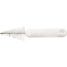 The Haug Bürsten KG NOZZLE BRUSH, ø 3/28mm, Nylon 6.6 white with ø 0.30mm medium bristles is ideal for cleaning tight spaces. Its white plastic handle has a hanging hole; perfect as practical baking accessory.